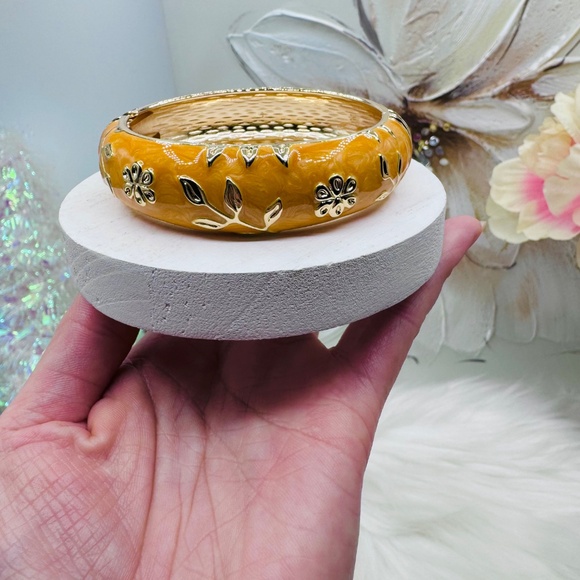 The Orange and Gold Thick Enamel Floral Design Bangle Bracelet - Picture 4 of 6